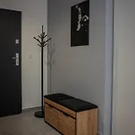 Lejlighed - Nova Bursa - Prywatny Parking! Częstochowa
