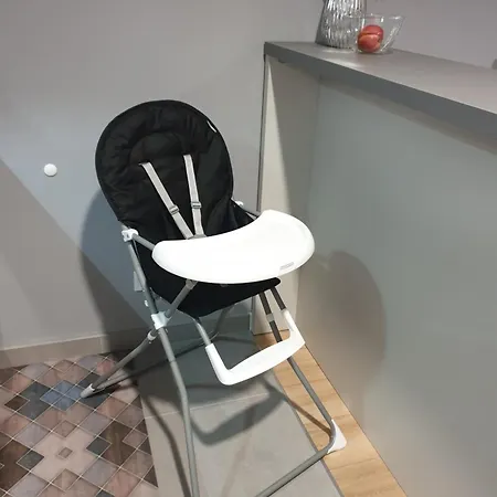 - Nova Bursa - Prywatny Parking! Częstochowa