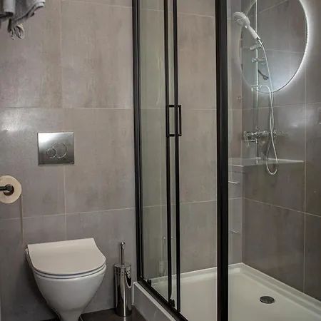 Apartment - Nova Bursa - Prywatny Parking! Czestochowa
