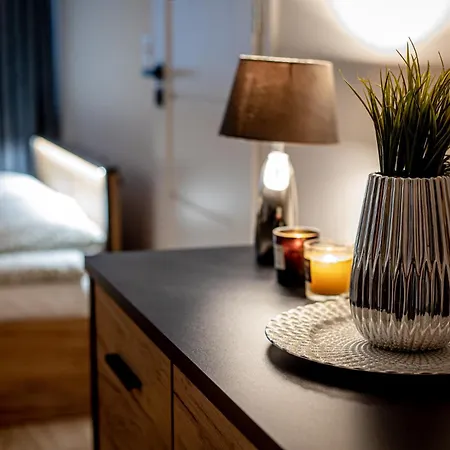 - Nova Bursa - Prywatny Parking! * Częstochowa