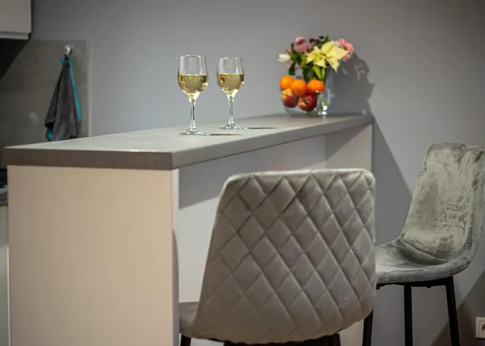 - Nova Bursa - Prywatny Parking! * Çestohova