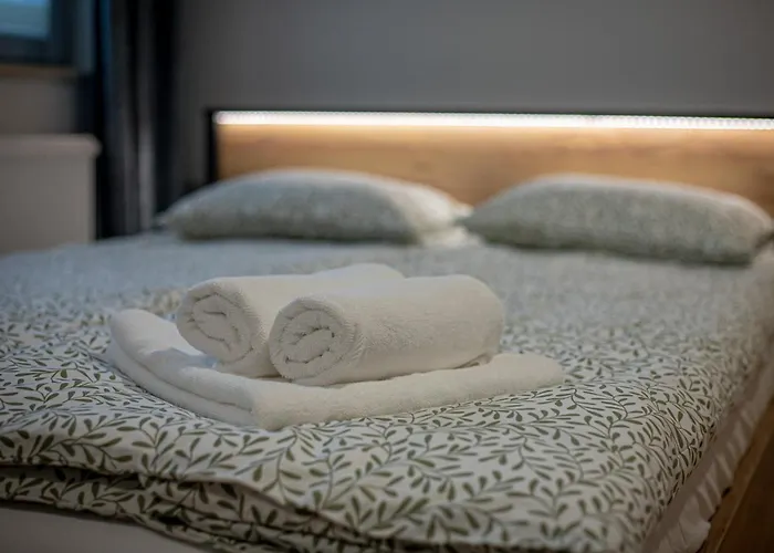 - Nova Bursa - Prywatny Parking! Çestohova